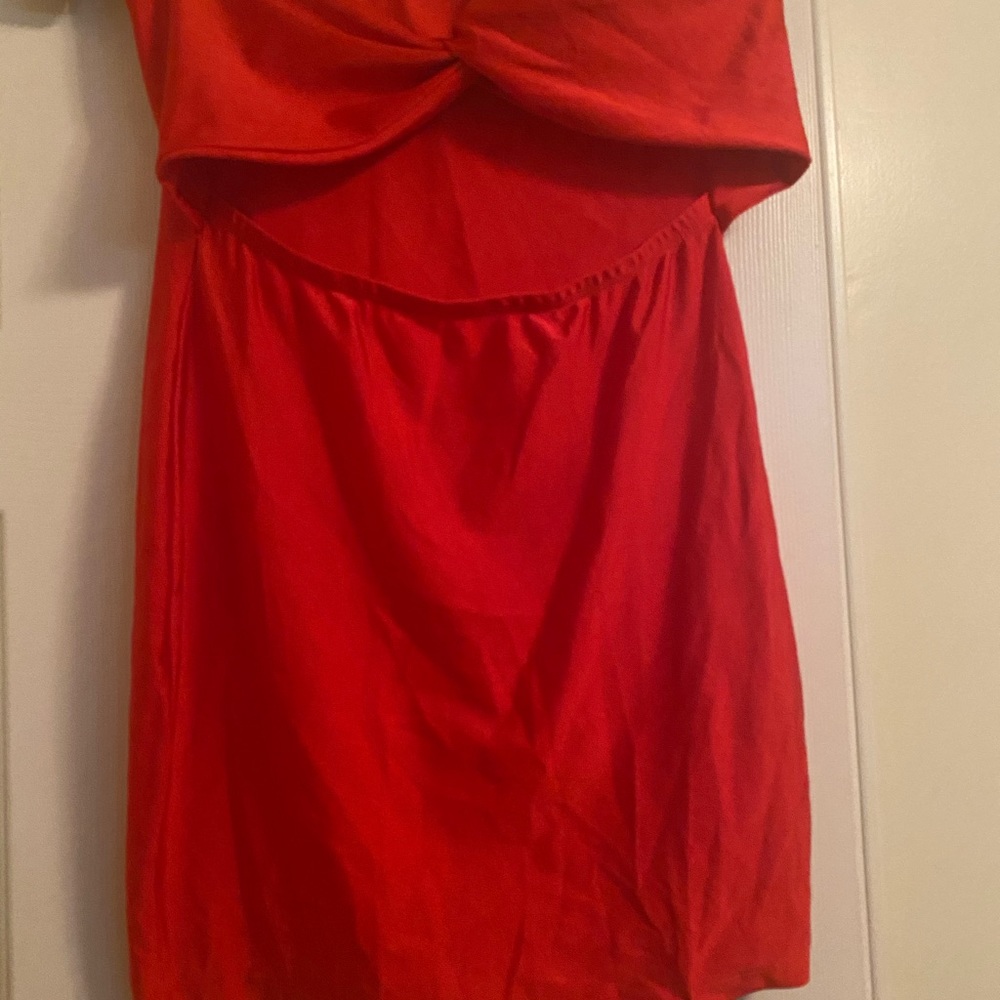 Dress - Picture 2 of 2